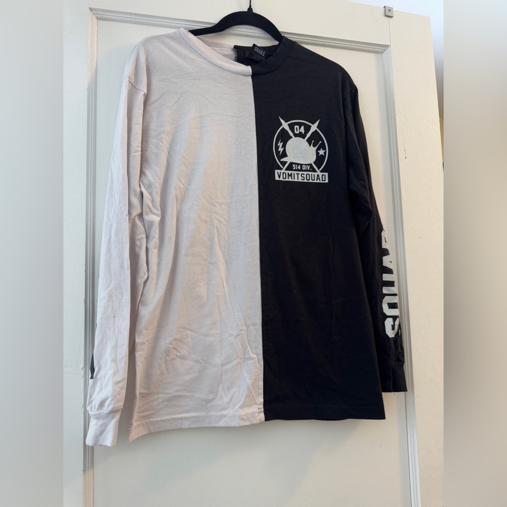 Snails Black & White Split Long Sleeve
